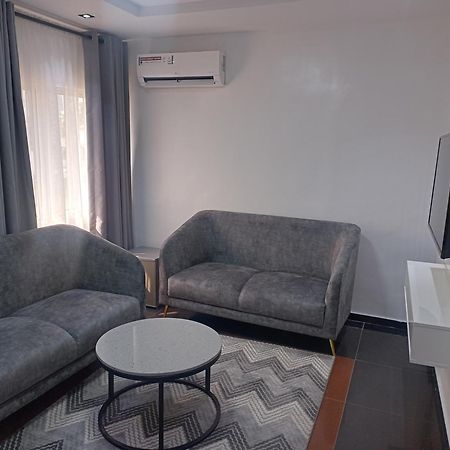 Hotel 35 Embassy Лагос Экстерьер фото