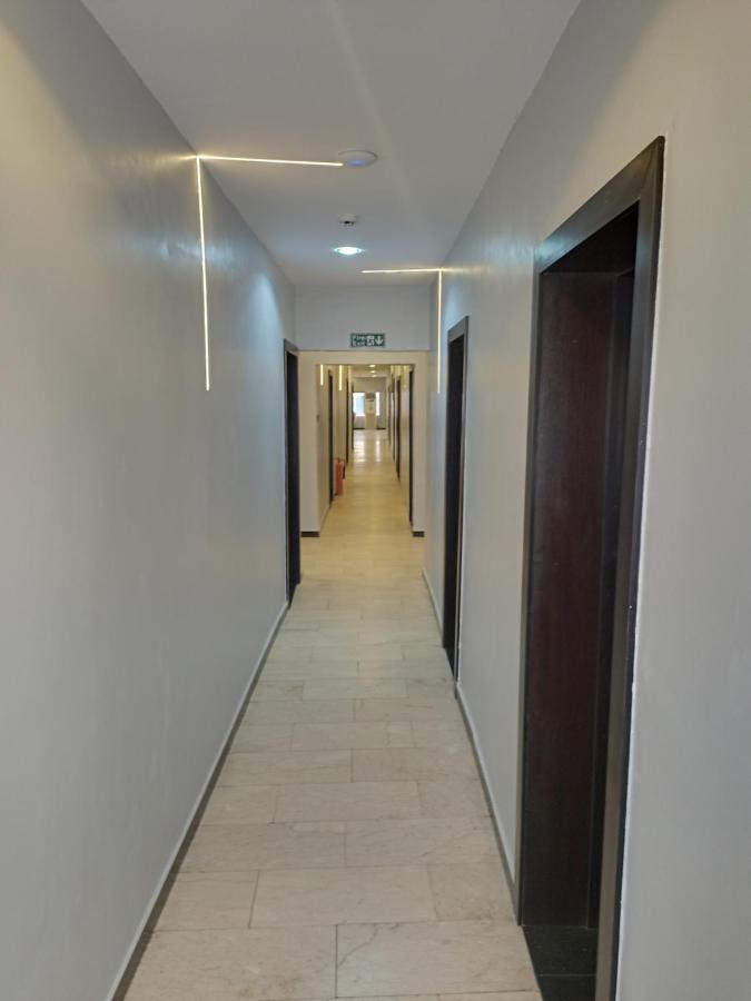 Hotel 35 Embassy Лагос Экстерьер фото